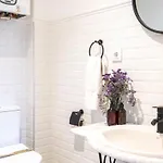 Confort Y Estilo En El Centro De Apartment Santander