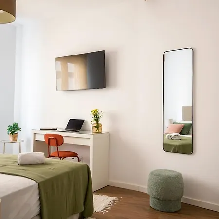 Comfort And Style In The Center Of Apartment