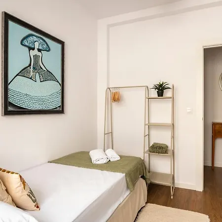 Comfort And Style In The Center Of Santander