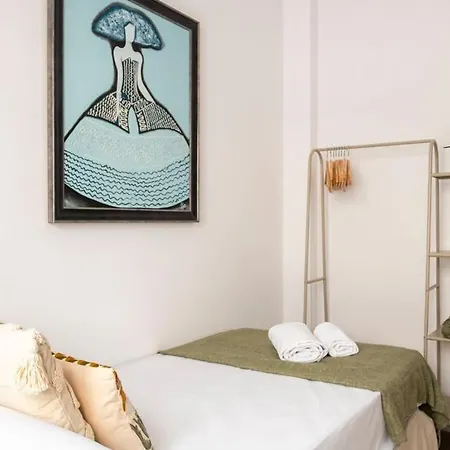 Comfort And Style In The Center Of